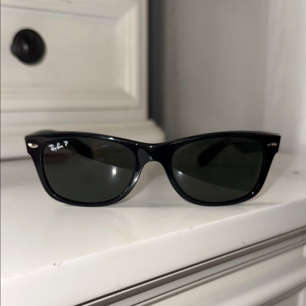 Ray-Ban Classic Black Sunglasses
